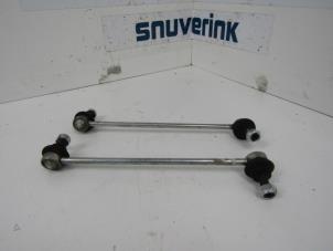 Used Front anti-roll bar Renault Clio III (BR/CR) 1.4 16V Price on request offered by Snuverink Autodemontage