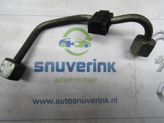 Fuel line from a Peugeot 206 SW (2E/K) 2.0 HDi 2004