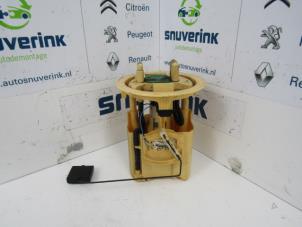 Used Electric fuel pump Citroen C5 II Berline (RC) 2.2 HDiF 16V Price € 35,00 Margin scheme offered by Snuverink Autodemontage