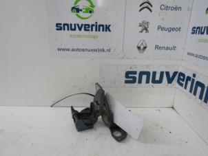 Used Front door hinge, right Fiat Ducato (250) 2.3 D 130 Multijet Price € 36,30 Inclusive VAT offered by Snuverink Autodemontage