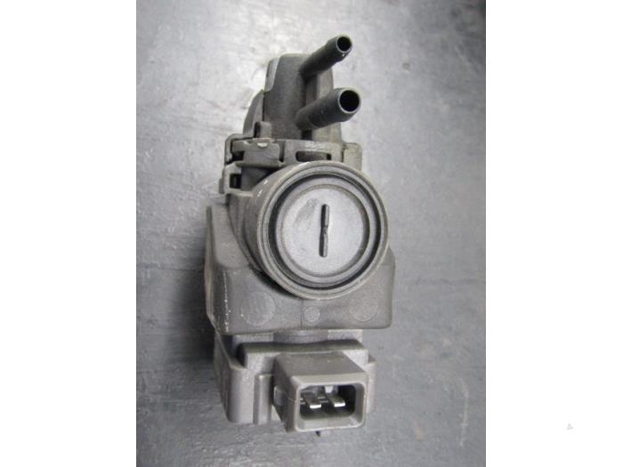 Turbo pressure regulator from a Renault Scénic III (JZ) 1.5 dCi 110 2011