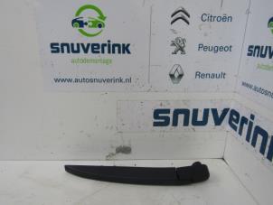 Used Rear wiper arm Renault Clio IV Estate/Grandtour (7R) 1.5 Energy dCi 90 FAP Price € 15,00 Margin scheme offered by Snuverink Autodemontage