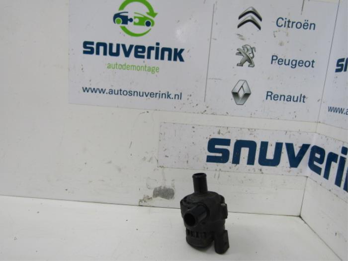 Begagnade Vattenpump Renault Master III (FV) 2.3 dCi 100 16V FWD Pris € 34,97 Inklusive moms erbjuds av Snuverink Autodemontage