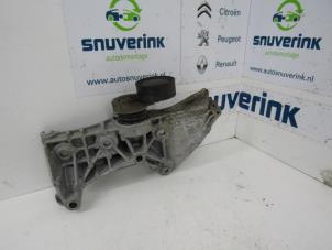 Used Air conditioning bracket Renault Clio IV (5R) 1.5 dCi 75 FAP Price € 40,00 Margin scheme offered by Snuverink Autodemontage