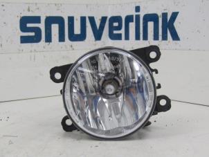 Used Fog light, front right Renault Clio IV (5R) 1.5 dCi 75 FAP Price € 20,00 Margin scheme offered by Snuverink Autodemontage