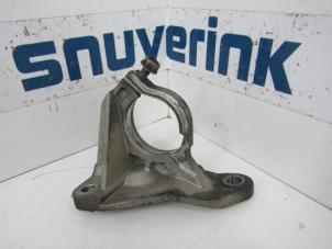 Used Support bearing, front right Renault Megane Price € 40,00 Margin scheme offered by Snuverink Autodemontage