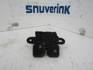 Used Convertible lock Renault Megane II CC (EM) 2.0 16V Price € 50,00 Margin scheme offered by Snuverink Autodemontage