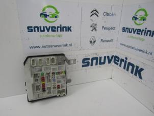 Used Fuse box Renault Kangoo Express (FW) 1.5 dCi 85 Price on request offered by Snuverink Autodemontage