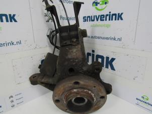 Used Knuckle, front right Peugeot 206 CC (2D) 1.6 16V Price € 70,00 Margin scheme offered by Snuverink Autodemontage
