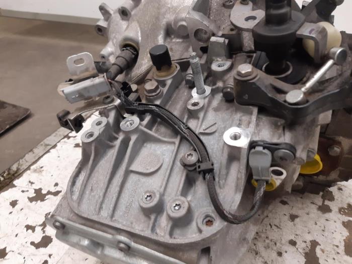 Gearbox Peugeot Expert 2.0 Blue HDi 120 16V 9819585680 AHK 20MB51