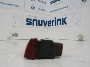 Used Panic lighting switch Peugeot 207/207+ (WA/WC/WM) 1.4 16V Price € 15,00 Margin scheme offered by Snuverink Autodemontage