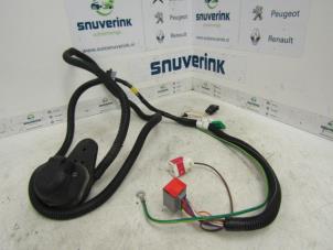 Used Towbar wiring kit Peugeot 308 (4A/C) 1.6 VTI 16V Price € 40,00 Margin scheme offered by Snuverink Autodemontage