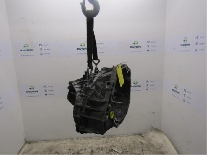 Gearbox from a Renault Megane III Grandtour (KZ) 1.5 dCi 110 2010