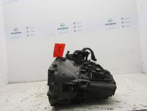 Usagé Boîte de vitesse Citroen Jumpy (G9) 2.0 HDI 120 16V Prix € 907,50 Prix TTC proposé par Snuverink Autodemontage