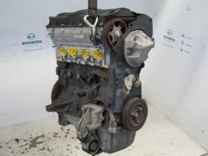 Usados Motor Peugeot 206 CC (2D) 1.6 16V Precio € 275,00 Norma de margen ofrecido por Snuverink Autodemontage