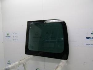 Gebrauchte Fenster 2-türig links hinten Peugeot Partner Combispace 1.6 16V Preis auf Anfrage angeboten von Snuverink Autodemontage
