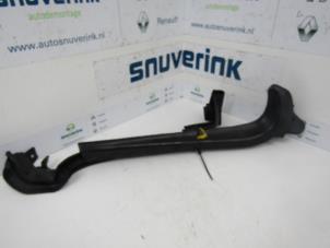 Used Window rubber Peugeot 206 CC (2D) 1.6 16V Price € 50,00 Margin scheme offered by Snuverink Autodemontage