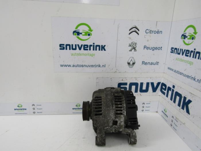 Begagnade Dynamo Renault Twingo (C06) 1.2 16V Pris € 10,33 Marginaltabell erbjuds av Snuverink Autodemontage