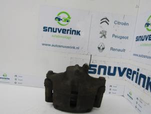 Used Front brake calliper, left Renault Kangoo Express (FC) 1.6 16V Price € 26,99 Margin scheme offered by Snuverink Autodemontage