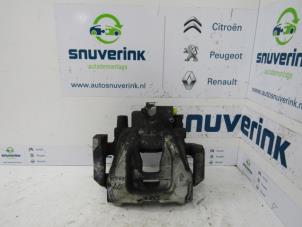 Used Front brake calliper, left Opel Combo 1.6 CDTI 16V ecoFlex Dualogic Price on request offered by Snuverink Autodemontage