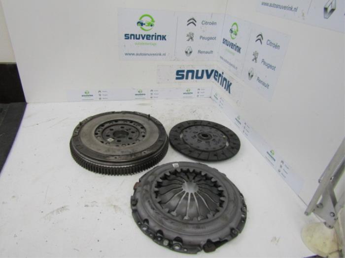 Used Flywheel Opel Combo 1.6 CDTI 16V ecoFlex Dualogic Price € 241,99 Inclusive VAT offered by Snuverink Autodemontage