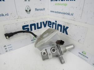 Usagé Cylindre de frein principal Peugeot 308 SW (4E/H) 1.6 VTI 16V Prix € 30,00 Règlement à la marge proposé par Snuverink Autodemontage