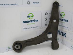 Used Front wishbone, left Peugeot Boxer (U9) 2.2 HDi 120 Euro 4 Price € 60,50 Inclusive VAT offered by Snuverink Autodemontage