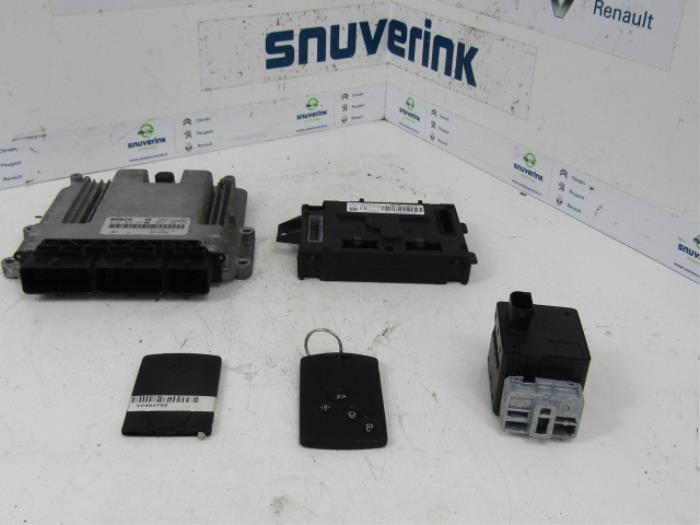 Used Engine management computer Renault Clio IV Estate/Grandtour (7R) 1.5 Energy dCi 75 FAP Price € 149,98 Margin scheme offered by Snuverink Autodemontage