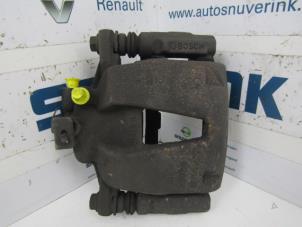 Usagé Etrier de frein (pince) avant gauche Peugeot Bipper (AA) 1.3 HDI Prix € 90,75 Prix TTC proposé par Snuverink Autodemontage