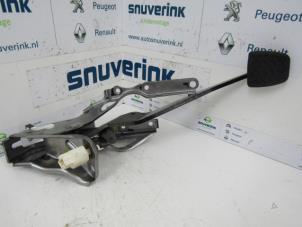 Usagé Pédale de frein Peugeot 107 1.0 12V Prix sur demande proposé par Snuverink Autodemontage