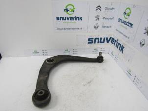 Used Front wishbone, right Peugeot 206 Price € 45,00 Margin scheme offered by Snuverink Autodemontage