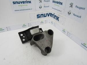 Used Engine mount Renault Modus/Grand Modus (JP) 1.5 dCi 85 Price on request offered by Snuverink Autodemontage