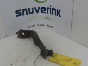 Used Front torque rod, left Renault Modus/Grand Modus (JP) 1.5 dCi 85 Price € 20,00 Margin scheme offered by Snuverink Autodemontage