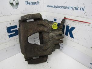 Usagé Etrier de frein (pince) avant droit Citroen Saxo 1.4i VTR,VTS Prix € 26,99 Règlement à la marge proposé par Snuverink Autodemontage