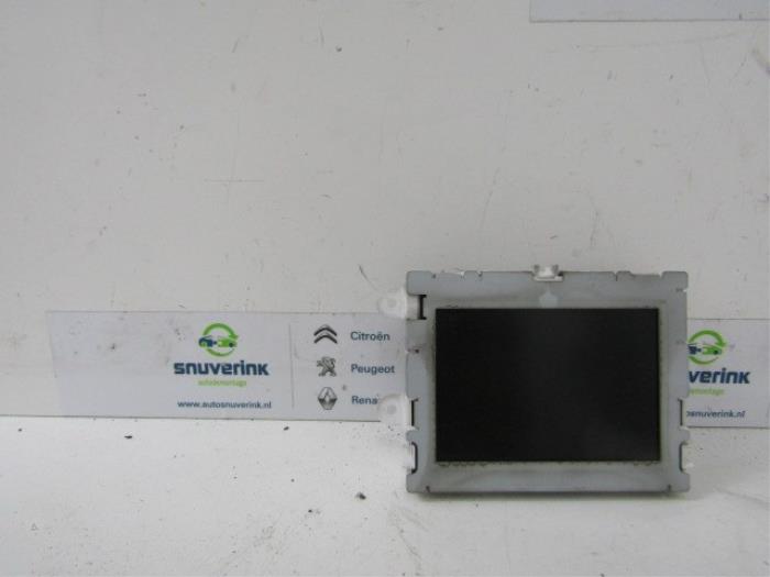 Begagnade Innerdisplay Peugeot 2008 (CU) 1.2 12V e-THP PureTech 110 Pris € 103,49 Marginaltabell erbjuds av Snuverink Autodemontage