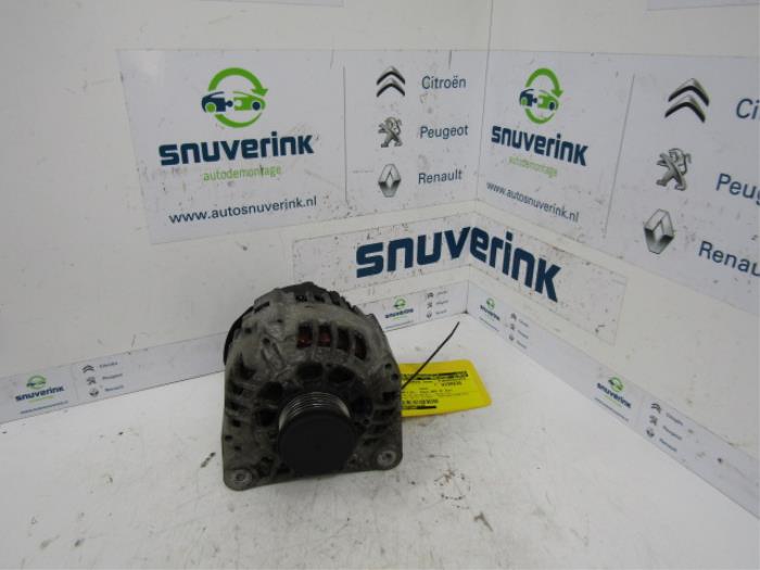 Used Dynamo Renault Laguna II (BG) 1.8 16V Price € 10,33 Margin scheme offered by Snuverink Autodemontage