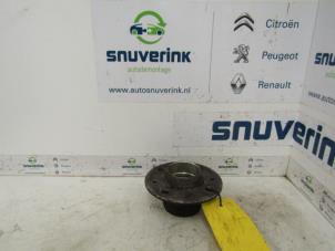 Usagé Roulement de roue arrière Renault Safrane I 2.2i Si 8V Prix € 35,00 Règlement à la marge proposé par Snuverink Autodemontage