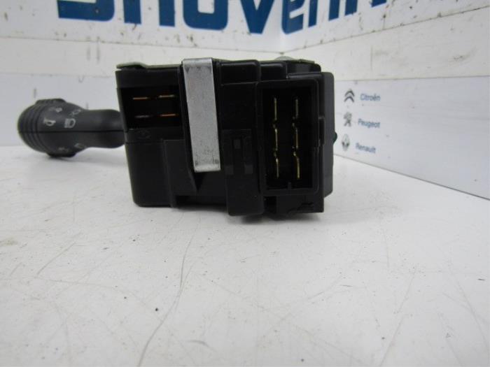 Light switch from a Renault Twingo (C06) 1.2 1997