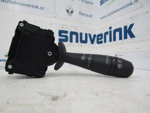 Used Wiper switch Renault Clio IV (5R) 0.9 Energy TCE 90 12V Price € 35,00 Margin scheme offered by Snuverink Autodemontage