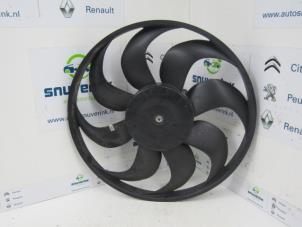 Used Fan motor Renault Clio IV (5R) 0.9 Energy TCE 90 12V Price € 60,00 Margin scheme offered by Snuverink Autodemontage