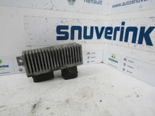 Used Glow plug relay Renault Master IV (MA/MB/MC/MD/MH/MF/MG/MH) 2.3 dCi 16V Price € 36,30 Inclusive VAT offered by Snuverink Autodemontage