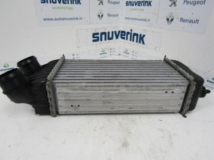 Usados Intercooler Citroen Jumpy (G9) 1.6 HDI Precio € 41,13 IVA incluido ofrecido por Snuverink Autodemontage
