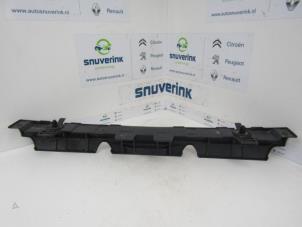 Used Rear bumper component, central Renault Twingo Price on request offered by Snuverink Autodemontage