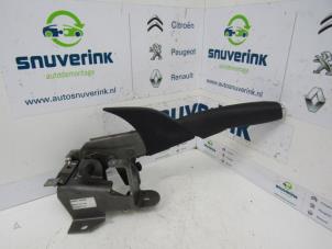 Used Parking brake lever Citroen C4 Berline (LC) 2.0 16V Price on request offered by Snuverink Autodemontage