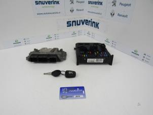 Usagé Calculateur moteur Peugeot 206 CC (2D) 1.6 16V Prix € 210,00 Règlement à la marge proposé par Snuverink Autodemontage
