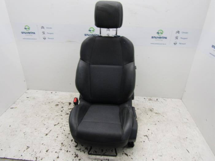 Fotel lewy z Peugeot 508 (8D) 2.0 Hybrid4 16V 2012