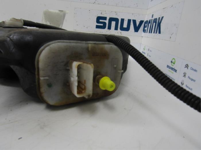 Used Peugeot 508 2.0 Hybrid4 16V Additive tank 9681917180 RHC