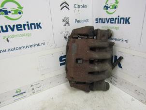 Used Front brake calliper, right Peugeot Boxer (U9) 2.2 HDi 120 Euro 4 Price € 96,80 Inclusive VAT offered by Snuverink Autodemontage
