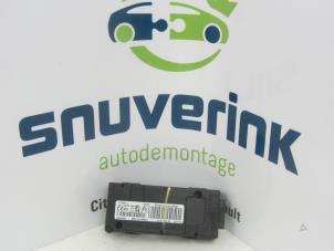 Usados Módulo de presión de neumáticos Peugeot 5008 I (0A/0E) 1.6 THP 16V Precio € 36,30 IVA incluido ofrecido por Snuverink Autodemontage