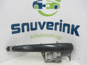 Used Rear door handle 4-door, right Peugeot 5008 I (0A/0E) 1.6 THP 16V Price € 24,20 Inclusive VAT offered by Snuverink Autodemontage